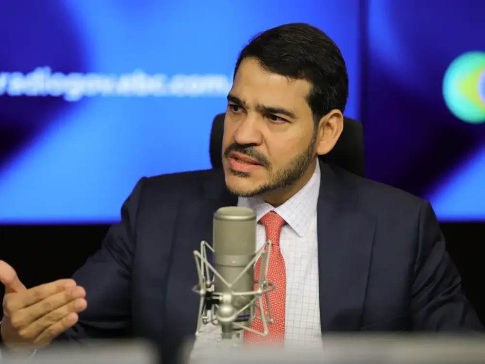 Derrota no STF irrita Messias, que aponta Moraes; governo discute resposta